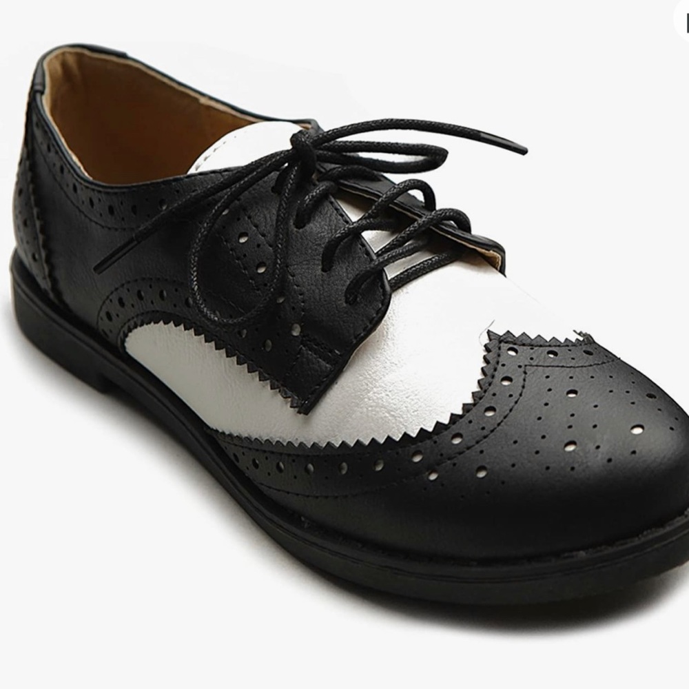 Brand New Ollio Women’s Oxfords